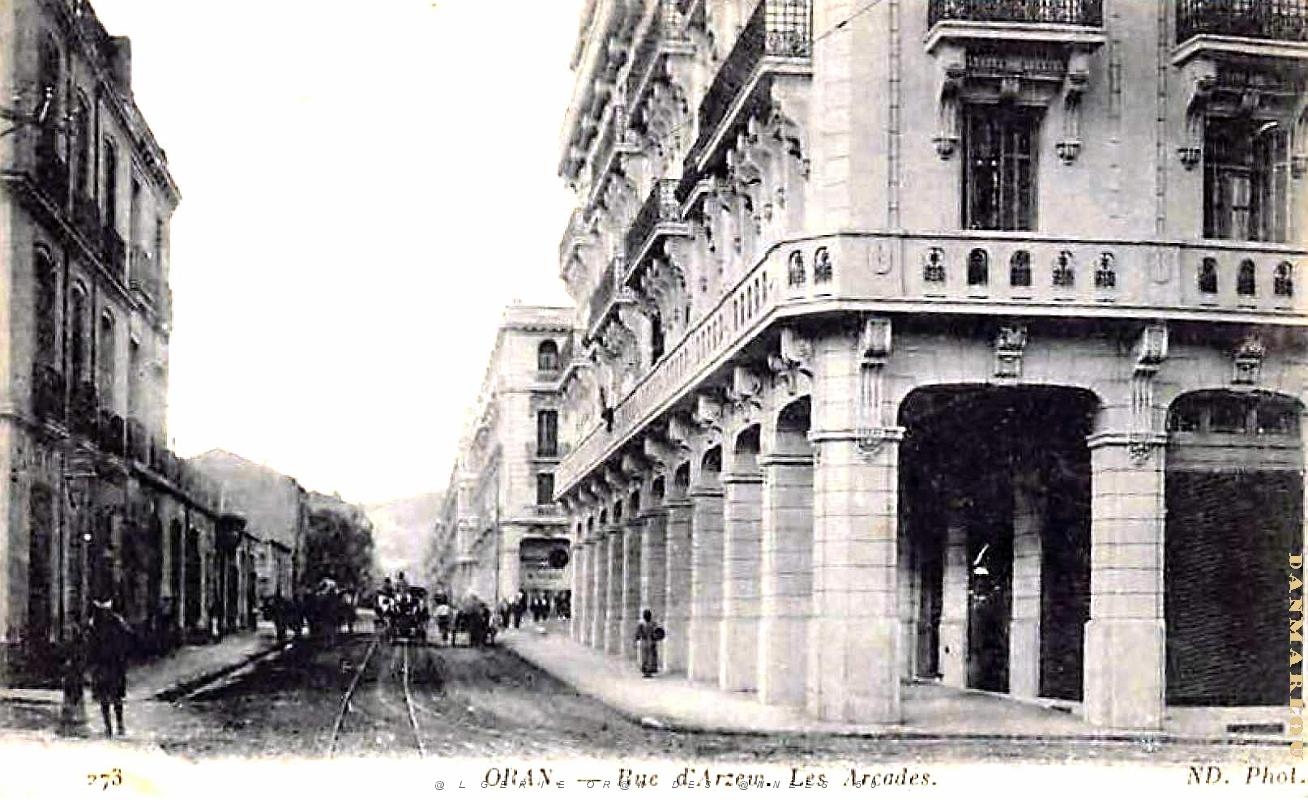 Oran - Rue d'Arzew - Arcades.jpg